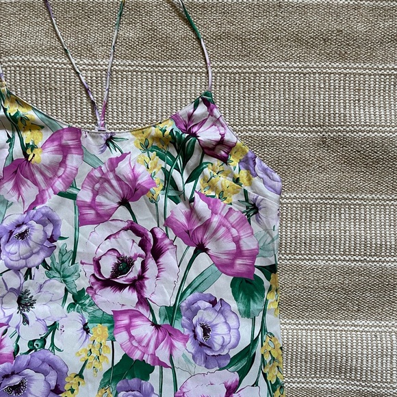 Victoria’s Secret Floral Satin Crossed back Cami - Picture 5 of 6